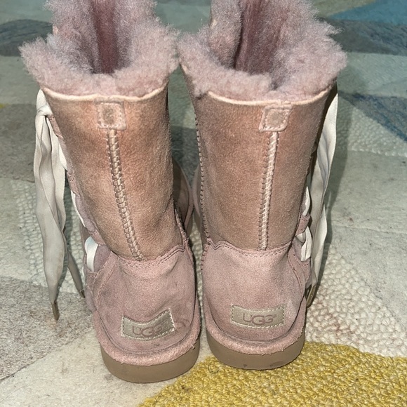 Pink UGG - Picture 5 of 7